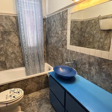 Appartamento A Due Minuti Dal Mare -vista Mare *