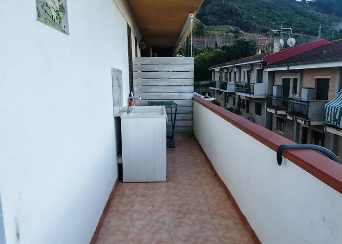 A Due Minuti Dal Mare -vista Mare Apartment